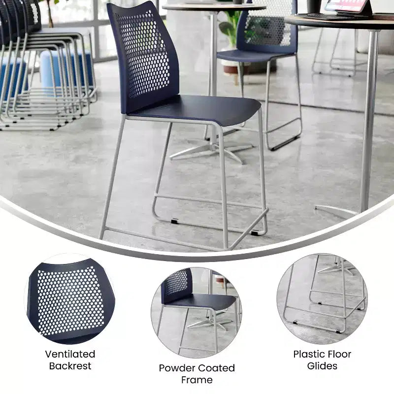 Taburete apilable con respaldo ventilado y base trineo con recubrimiento en polvo