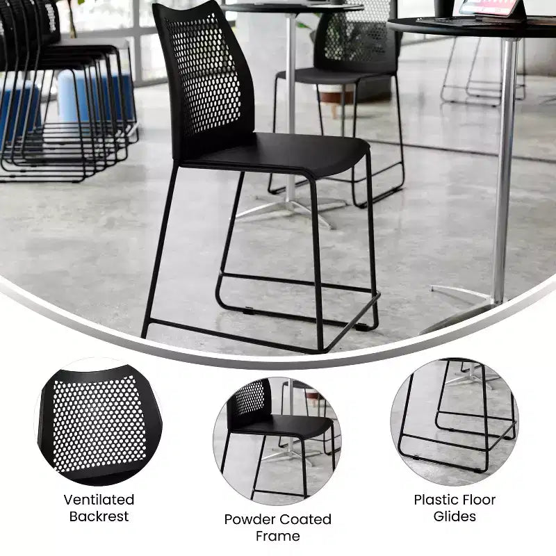 Taburete apilable con respaldo ventilado y base trineo con recubrimiento en polvo