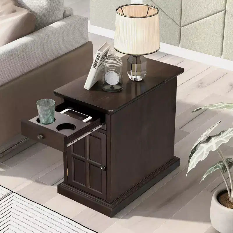 Mesa Auxiliar Vintage con Puertos USB, Cajón Multifuncional con Portavasos para Sala de Estar